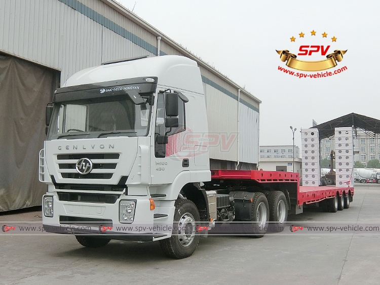 Tractor Head IVECO with Flatbed semi-trailer